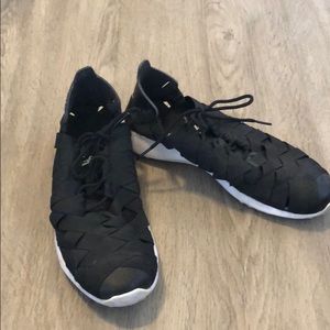 Nike Juvenate Woven Sneaker